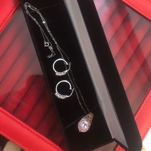 Pink rhinestone necklace and earrings set